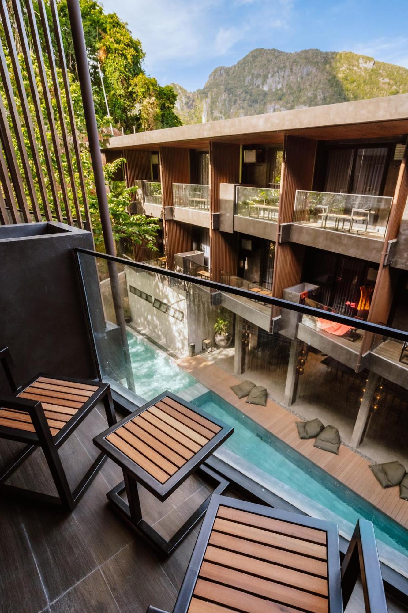 The Funny Lion - El Nido Hotel Exterior photo